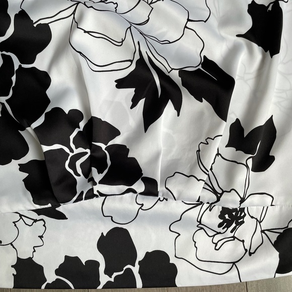 Sunny Leigh sz S blouse. New without tags - Picture 4 of 8